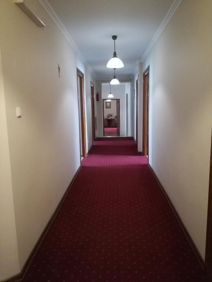 Hotel Srodmiejski เคียลเซ ภายนอก รูปภาพ